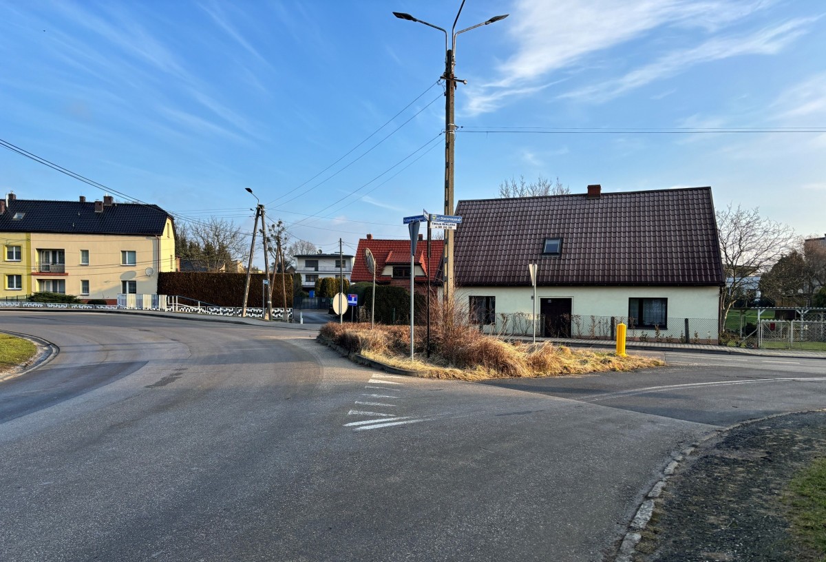 Skrzyżowanie, które zostanie przebudowane na rondo.
