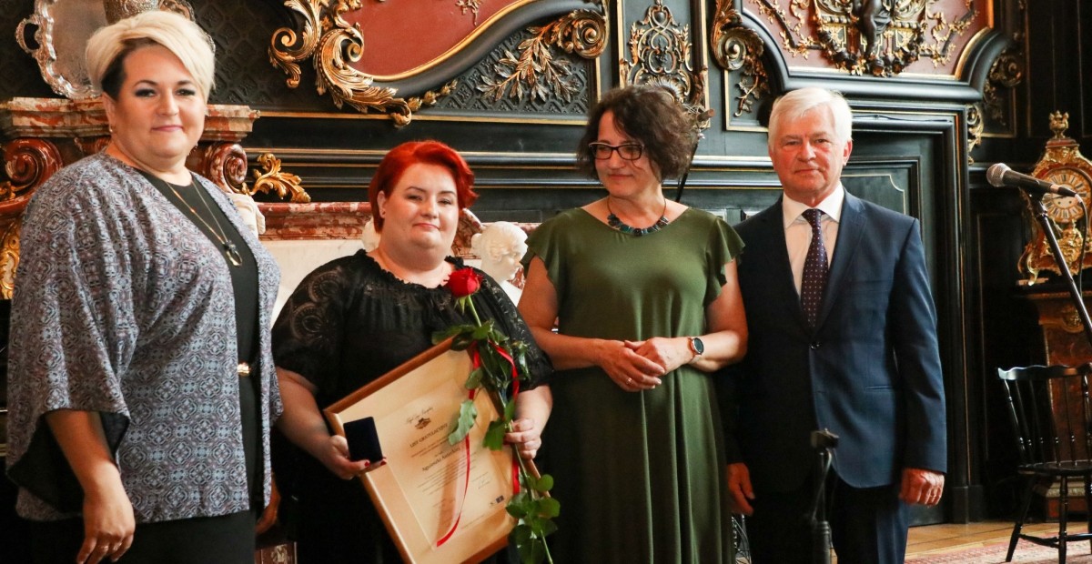 W środku Kobieta Społeczna - Agnieszka Antecka
