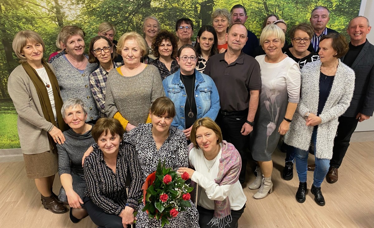 Członkowie Hospicjum św. Ojca Pio w Pszczynie na wspólnym zdjęciu.