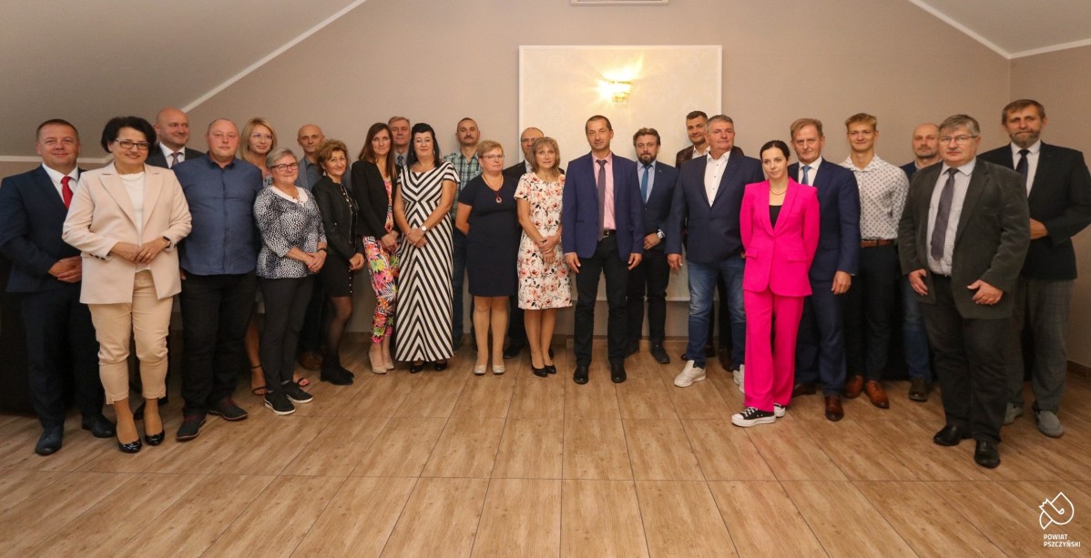 Uczestnicy jubileuszu we wspólnym zdjęciu.