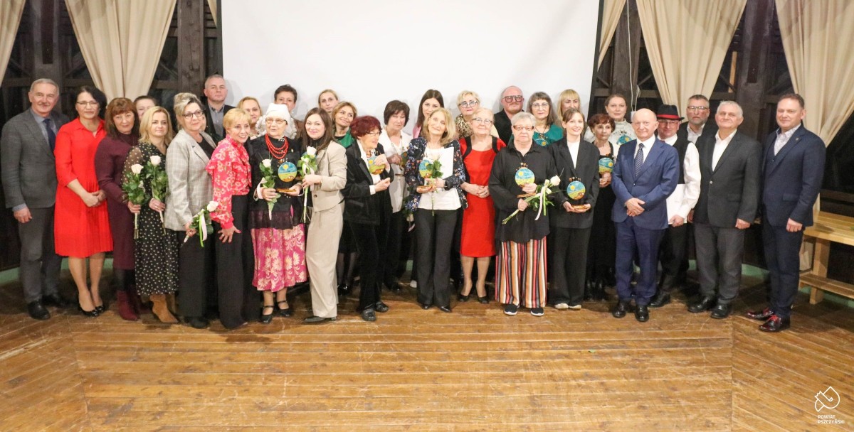 Wszyscy lauraci, wnioskodawcy i uczestnicy wydarzenia.
