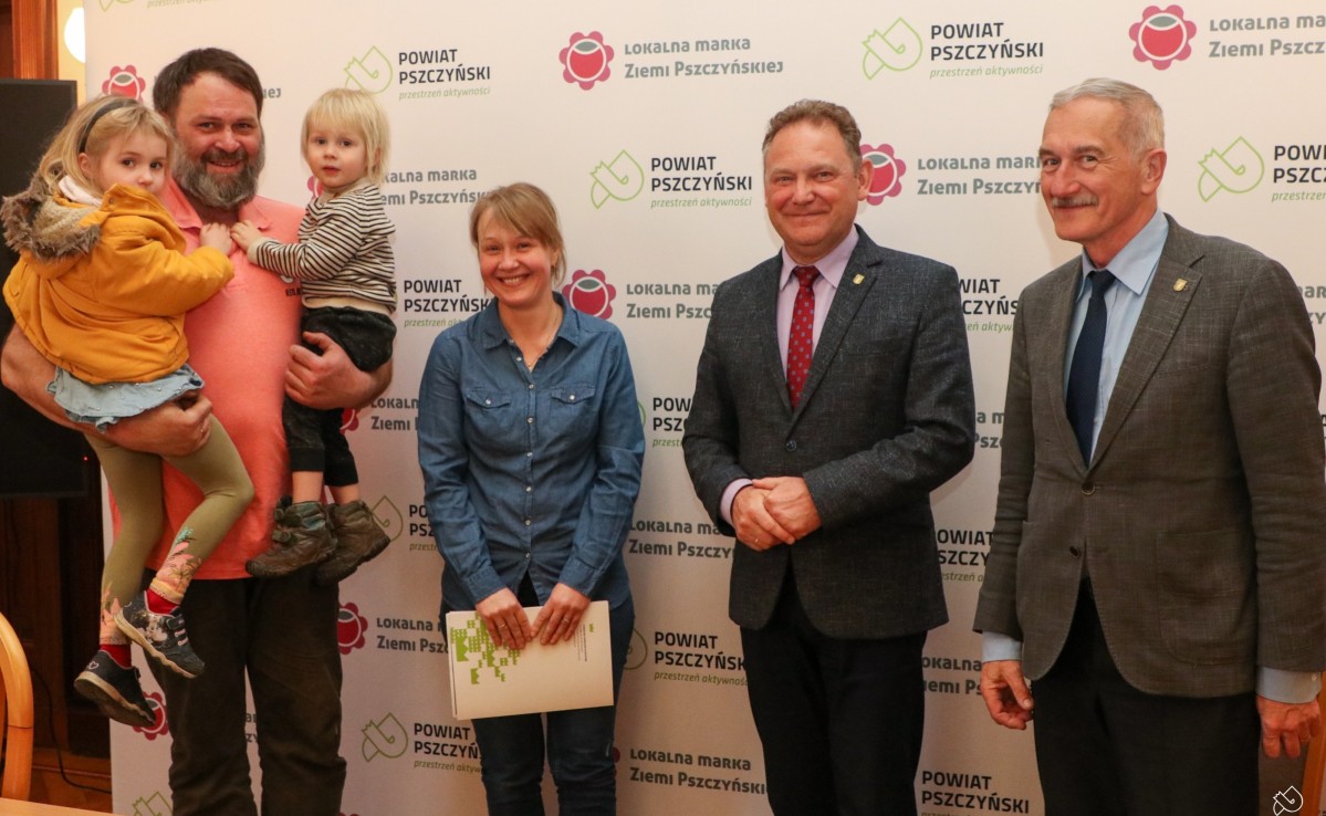 rodzinne gospodarstwo, z dziećmi, wicestarosta i członek zarządu