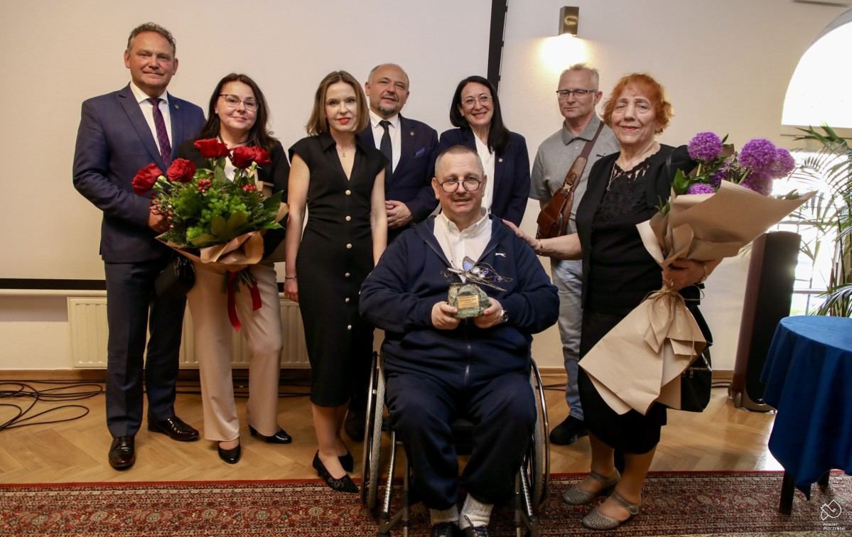 jarosław witamborski z rodziną i włodarzami