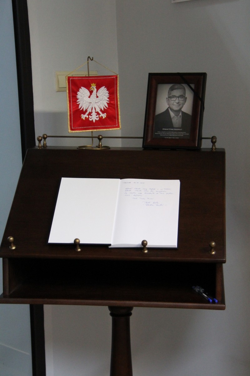 księga kondolencyjna