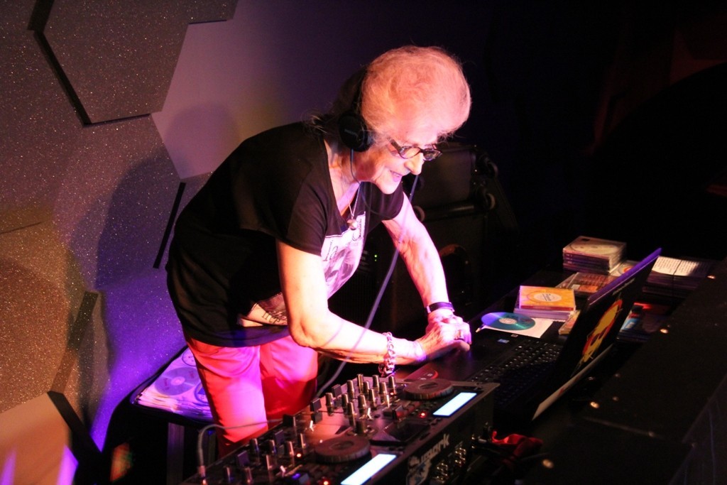 DJ Wika