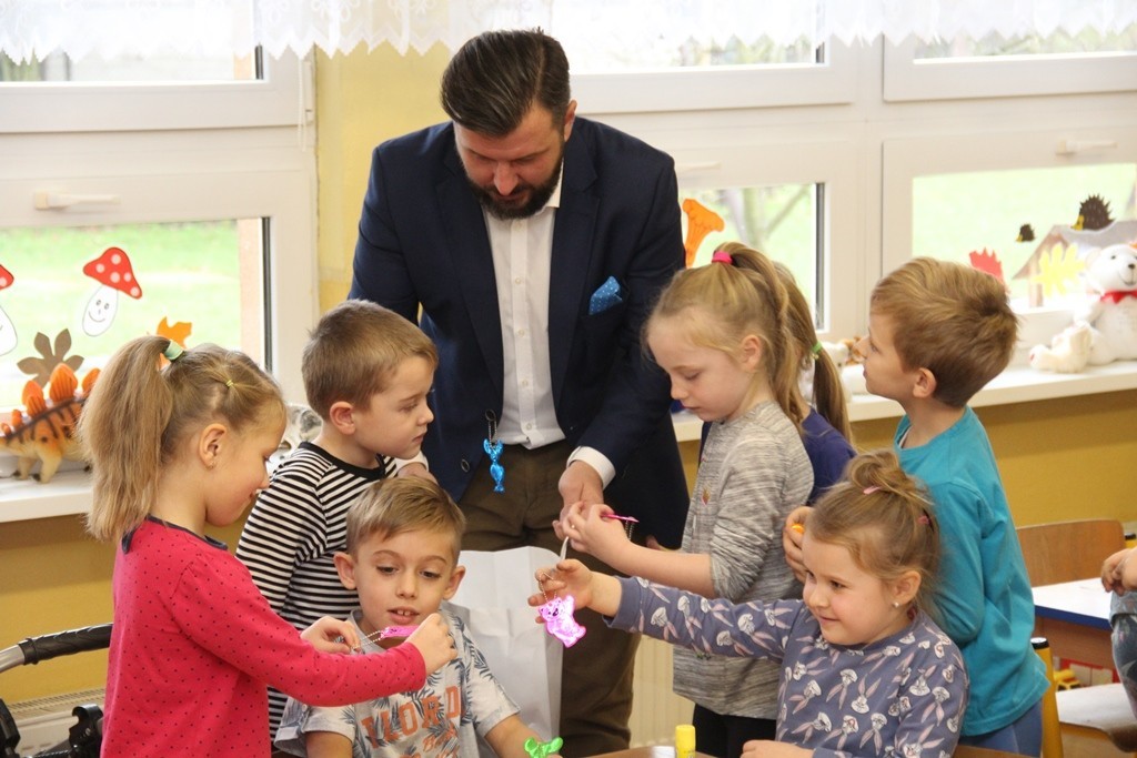 rozdawanie odblasków