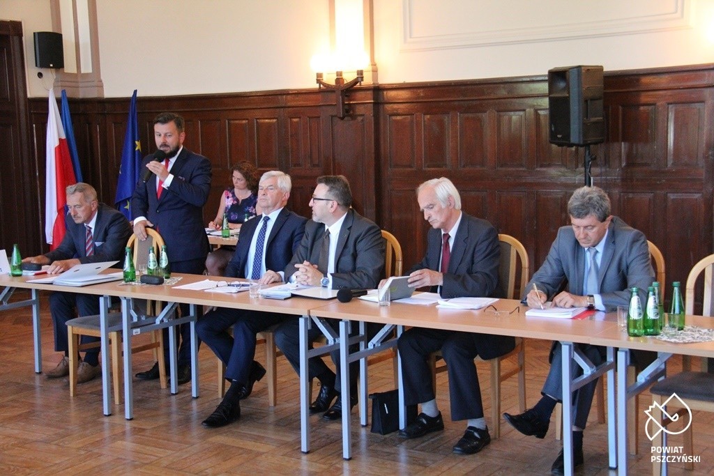 zarząd powiatu