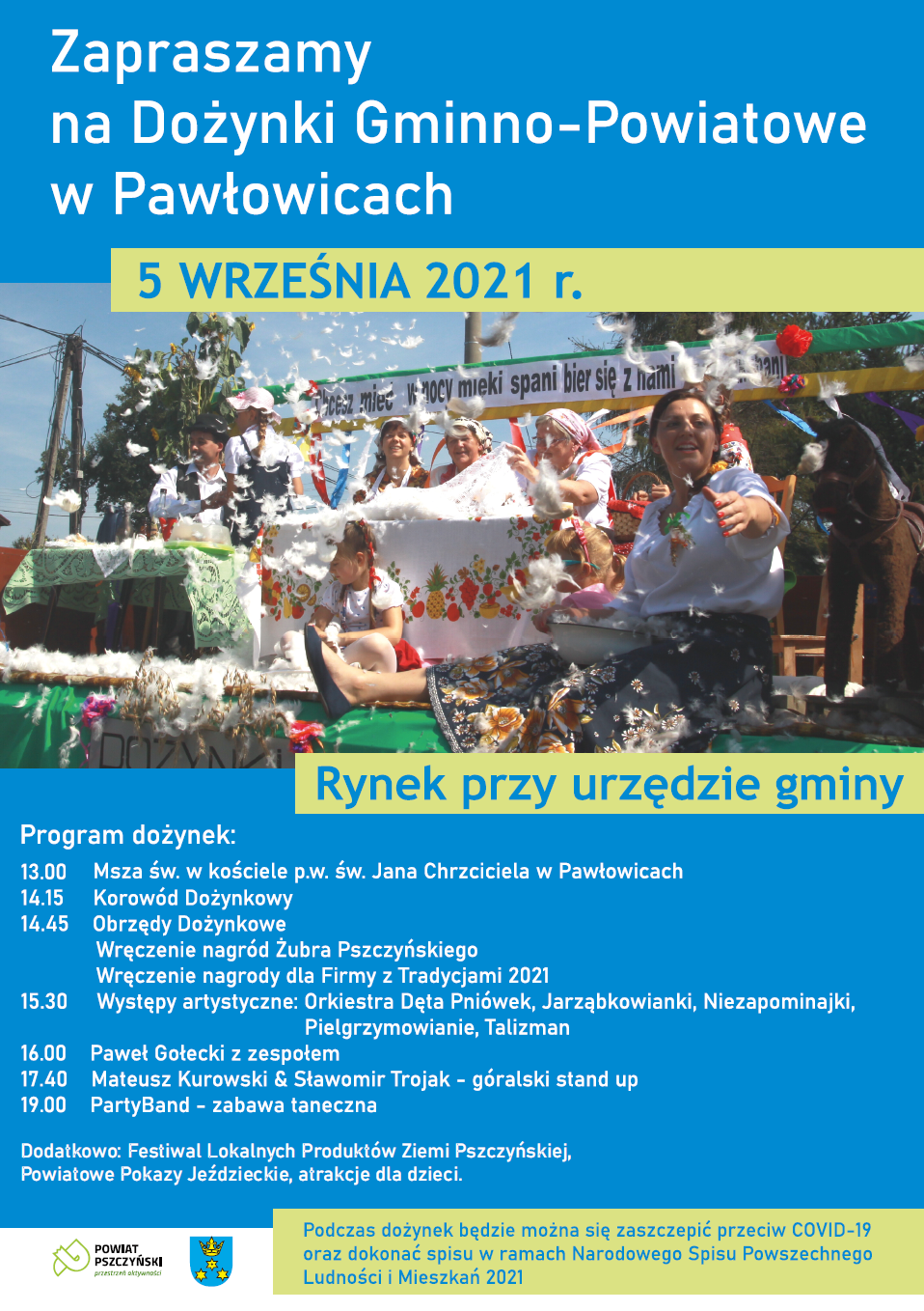 Plakat z informacjami o dożyndkach. Fotografia kobiet ubranych w dawne stroje, skubiących pierze, napisy na niebieskim tle.